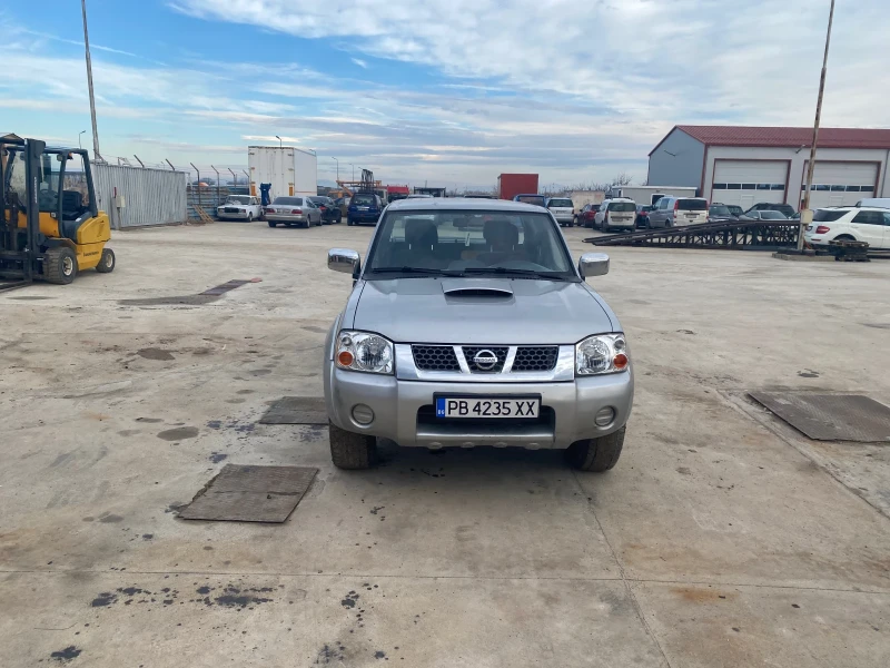 Nissan Navara 2500 TD 133 к, снимка 3 - Автомобили и джипове - 48650411