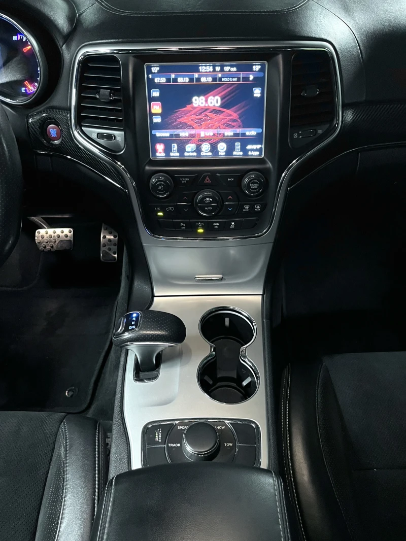 Jeep Grand cherokee SRT       LPG, снимка 4 - Автомобили и джипове - 52252089