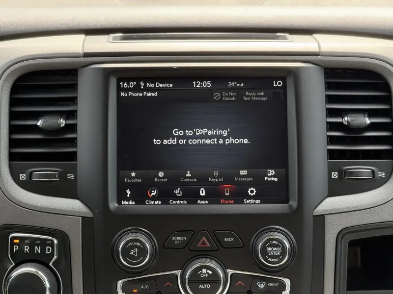 Dodge RAM 1500 Tradesman* Back up camera* UPGRADED EXHAUST, снимка 17 - Автомобили и джипове - 52553650