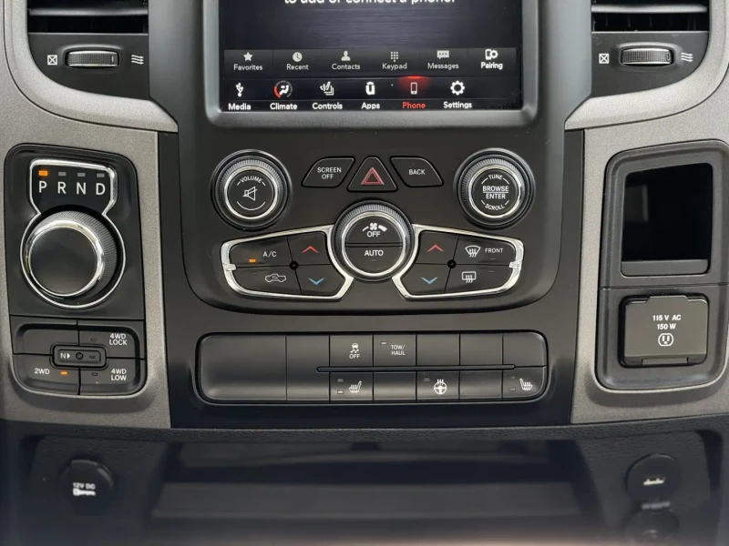 Dodge RAM 1500 Tradesman* Back up camera* UPGRADED EXHAUST, снимка 9 - Автомобили и джипове - 52553650