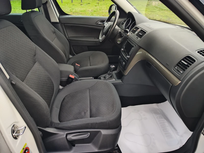 Skoda Yeti 4X4= 170ks, снимка 10 - Автомобили и джипове - 52555147