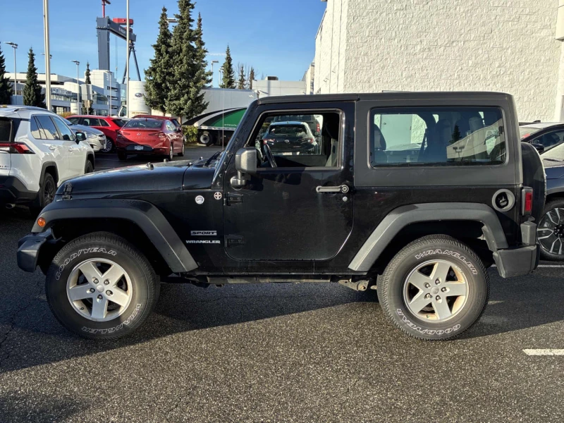 Jeep Wrangler CARFAX* АВТОФИНАНСИРАНЕ* БЕЗ ПЪРВОНАЧАЛНА ВНОСКА* , снимка 2 - Автомобили и джипове - 52598594