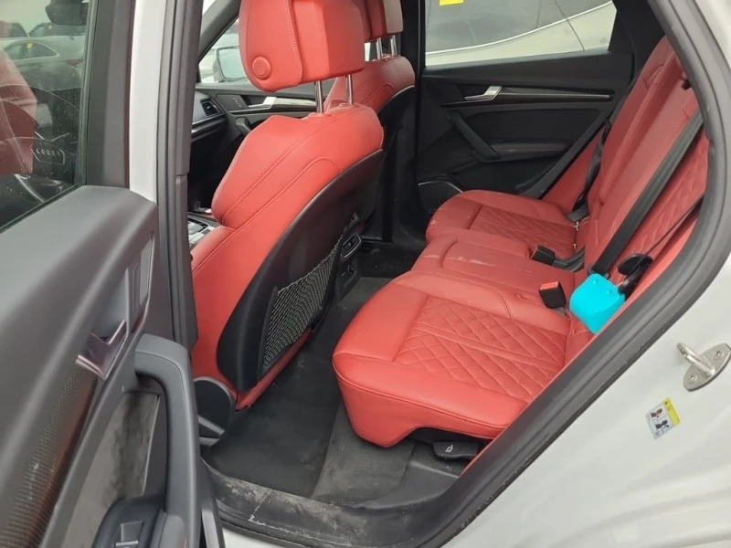 Audi SQ5 * PROGRESSIV * CARFAX * БЕЗ ПЪРВОНАЧАЛНА ВНОСКА, снимка 12 - Автомобили и джипове - 52877628