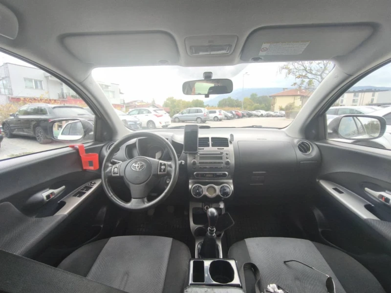 Toyota Urban Cruiser, снимка 9 - Автомобили и джипове - 52937637