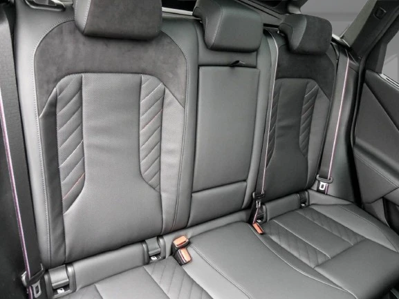 BMW X3 20d xDrive M-Sport = NEW = Shadow Line Гаранция - изображение 10