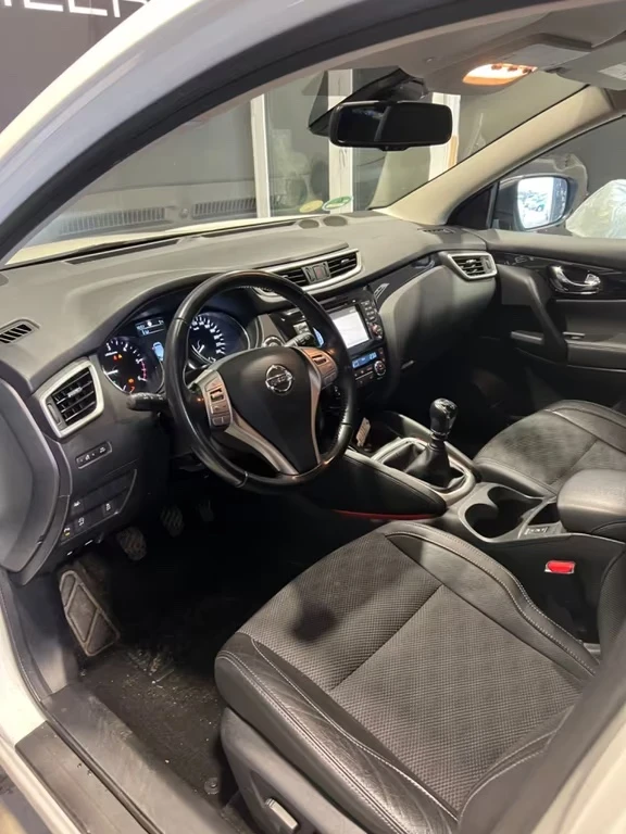 Nissan Qashqai 1.5d N-Tec 116ps, снимка 6 - Автомобили и джипове - 52895350