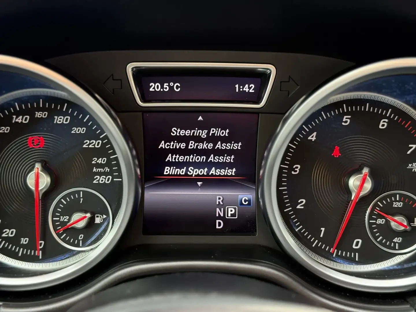 Mercedes-Benz GLE 400 AMG, AMIBIENT, 360* , HARMAN/KARDON, PANORAMA, DIS - изображение 6