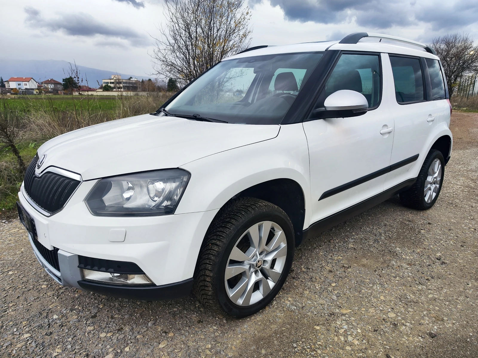 Skoda Yeti 4X4= 170ks - изображение 2