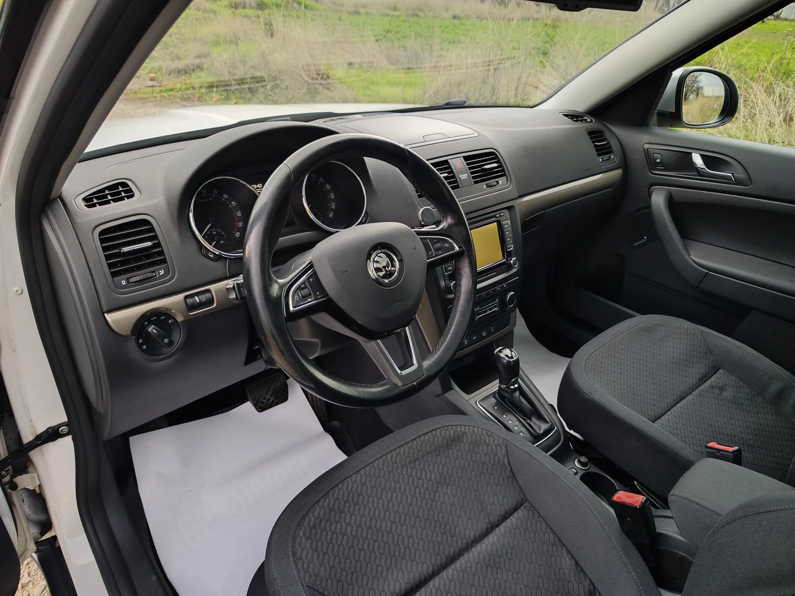 Skoda Yeti 4X4= 170ks | Mobile.bg   13