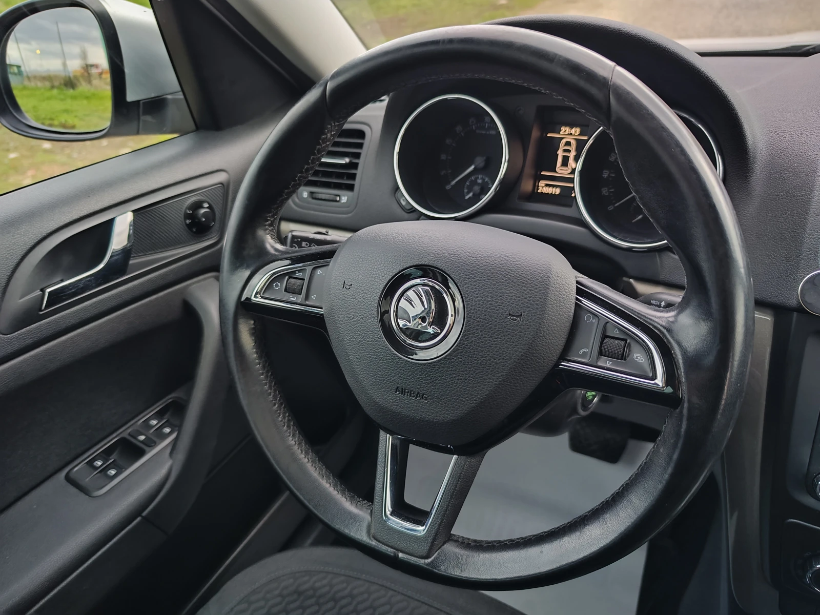 Skoda Yeti 4X4= 170ks | Mobile.bg   12