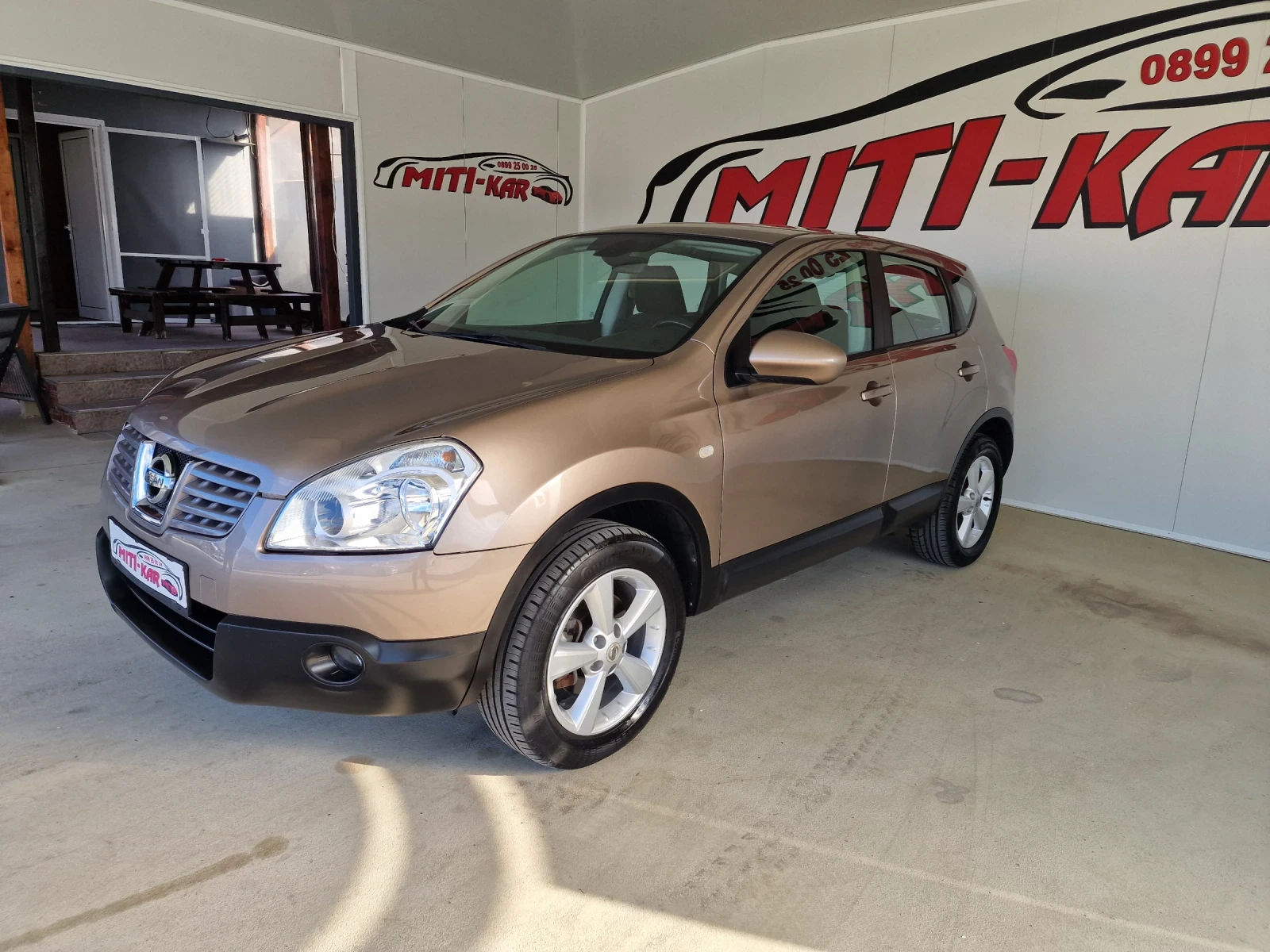 Nissan Qashqai 1.6 114kc 114000km TOP, снимка 3 - Автомобили и джипове - 53988724