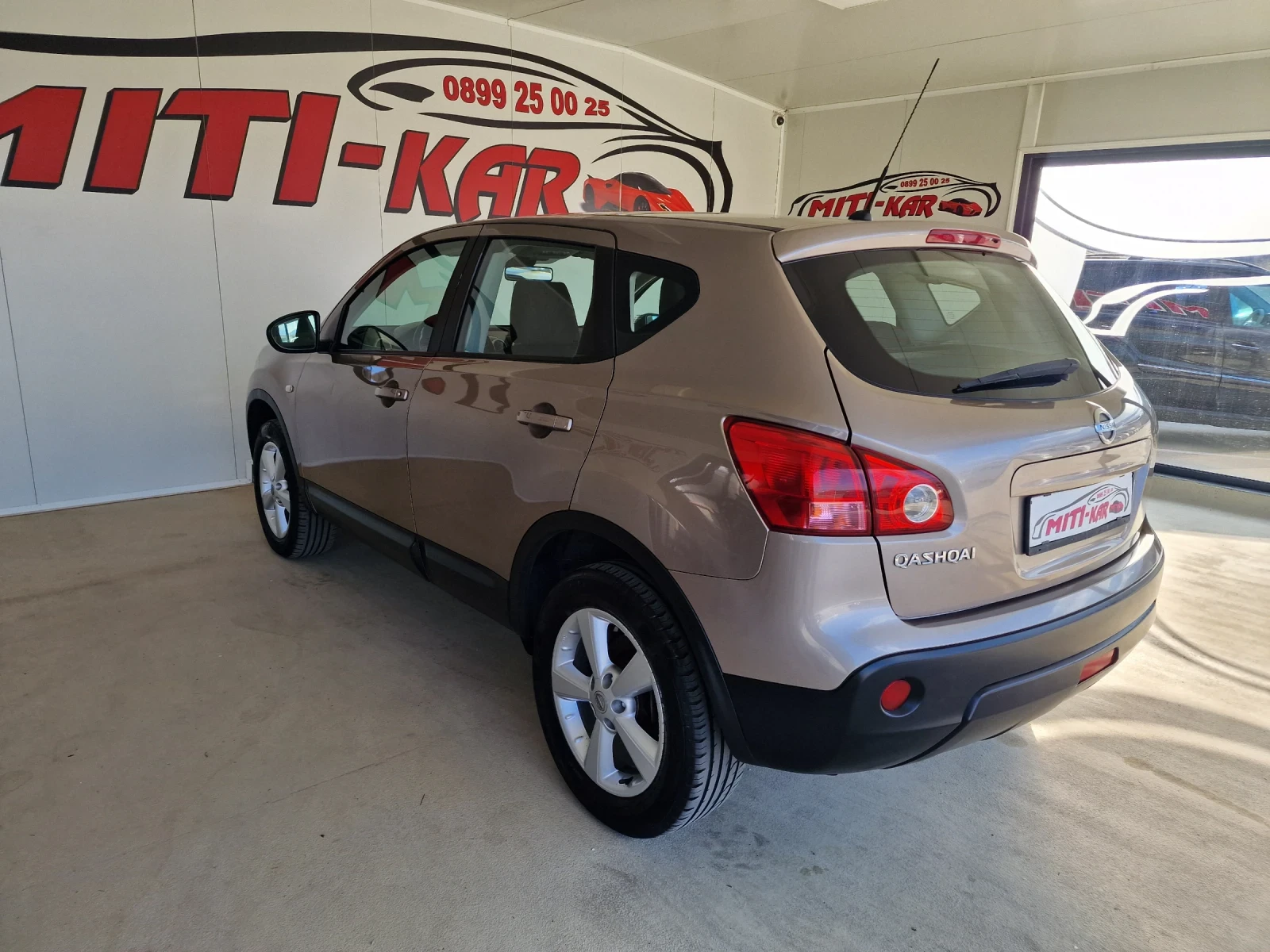 Nissan Qashqai 1.6 114kc 114000km TOP, снимка 5 - Автомобили и джипове - 53988724