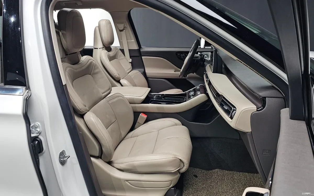 Lincoln Aviator 3.0 BiTurbo Reserve AWD Full Max, снимка 11 - Автомобили и джипове - 54712618