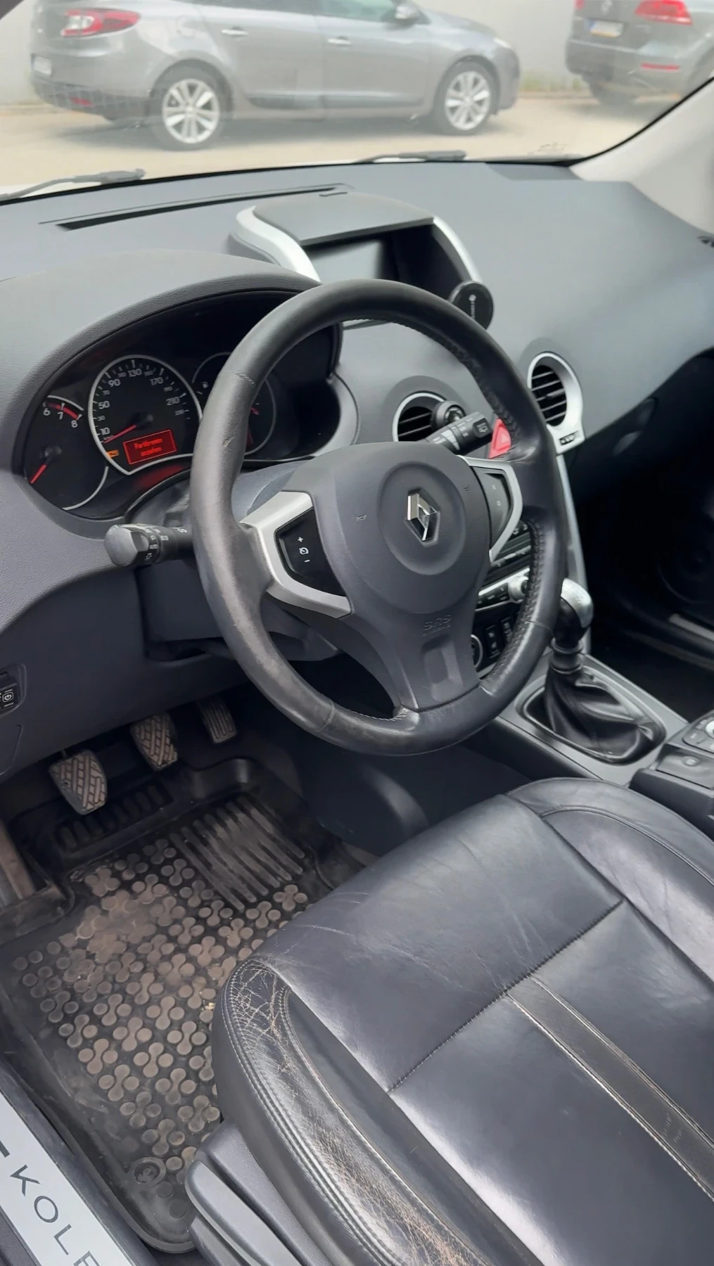 Renault Koleos 4x4 171 h.p., снимка 3 - Автомобили и джипове - 55353198