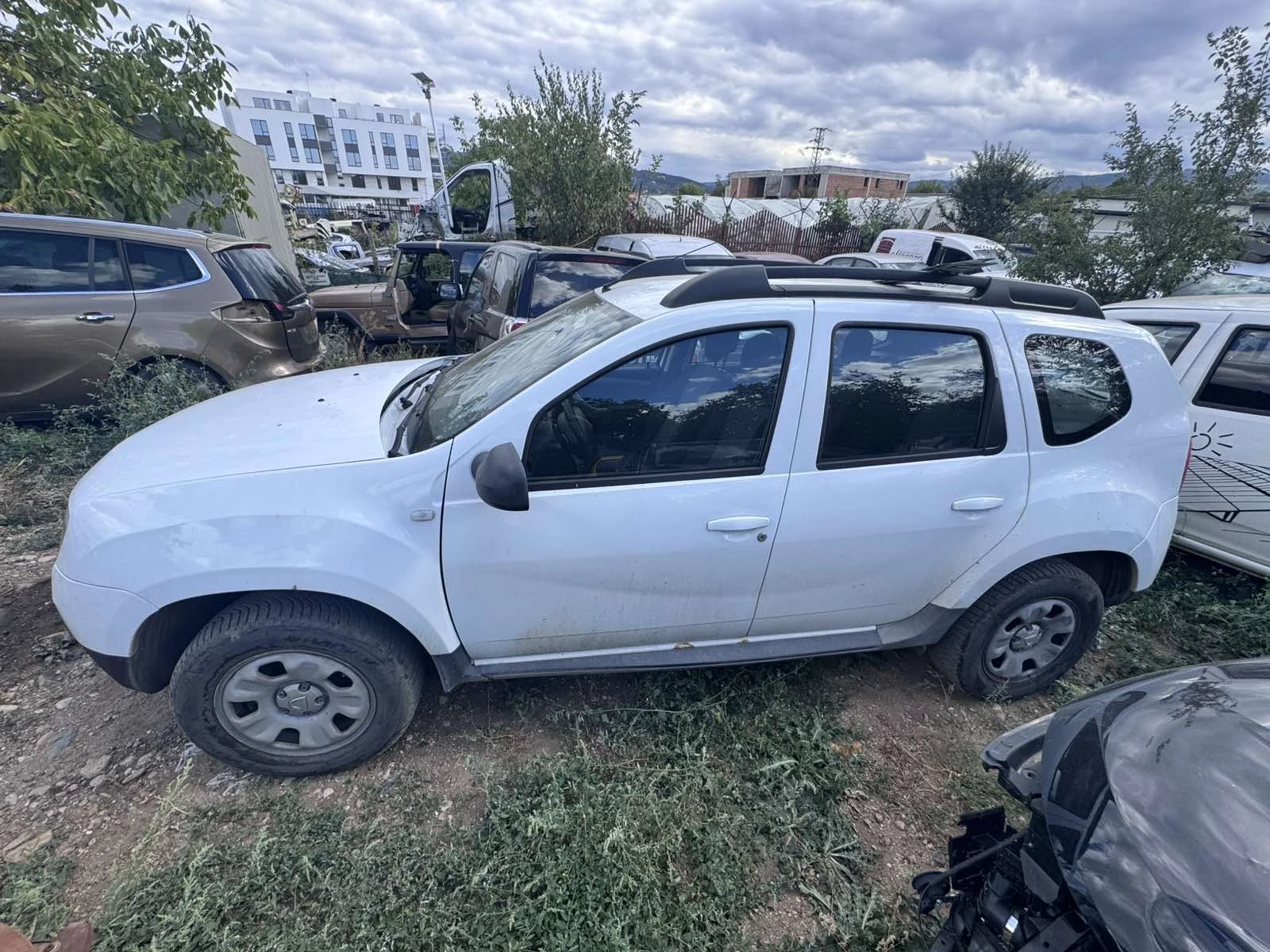 Dacia Duster 1.5dCI, 4WD, 4x4, 110кс., 2014г., снимка 4 - Автомобили и джипове - 56201375