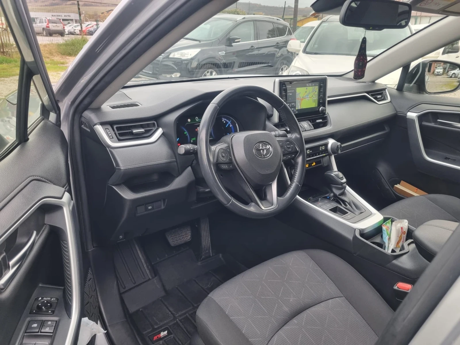 Toyota Rav4 2.5Hybrid* 218hp* 100%km* Гаранция* , снимка 7 - Автомобили и джипове - 56217050