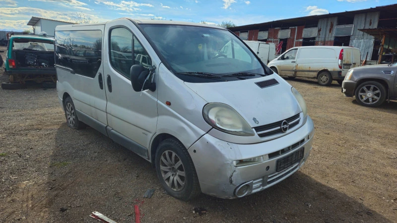 Opel Vivaro 1.9cdti/на части , снимка 2 - Бусове и автобуси - 48547924