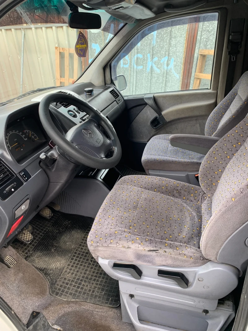 Mercedes-Benz Vito 220CDI, снимка 7 - Бусове и автобуси - 49216575