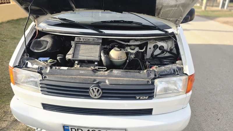 VW T4, снимка 11 - Бусове и автобуси - 49036645