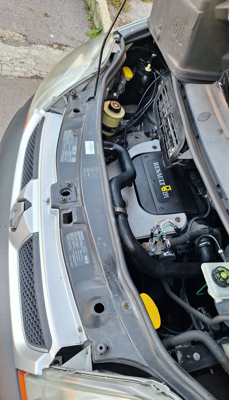 Renault Trafic 9 места 1.9dCi 101к.с. Дълга база, снимка 14 - Бусове и автобуси - 52807666