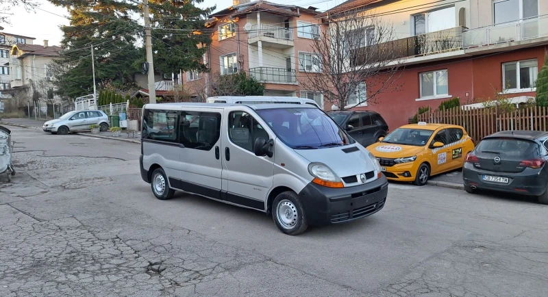 Renault Trafic 9 места 1.9dCi 101к.с. Дълга база, снимка 17 - Бусове и автобуси - 52807666