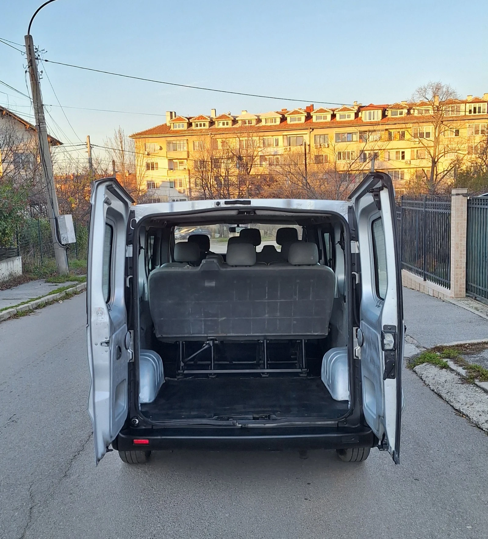 Renault Trafic 9 ����� 1.9dCi 101�.�. ����� ���� | Mobile.bg � ����������� 15