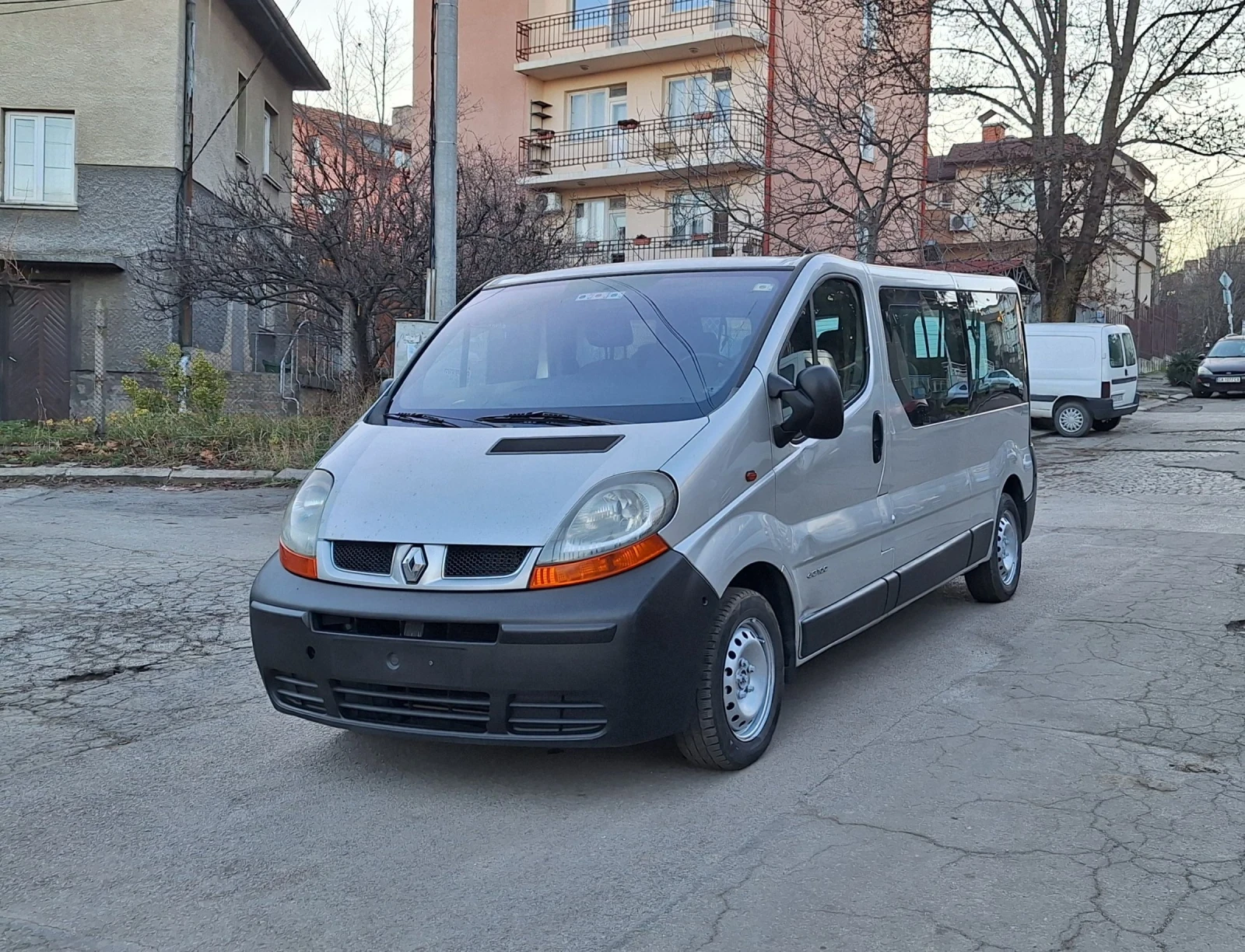 Renault Trafic 9 ����� 1.9dCi 101�.�. ����� ���� | Mobile.bg � ����������� 16