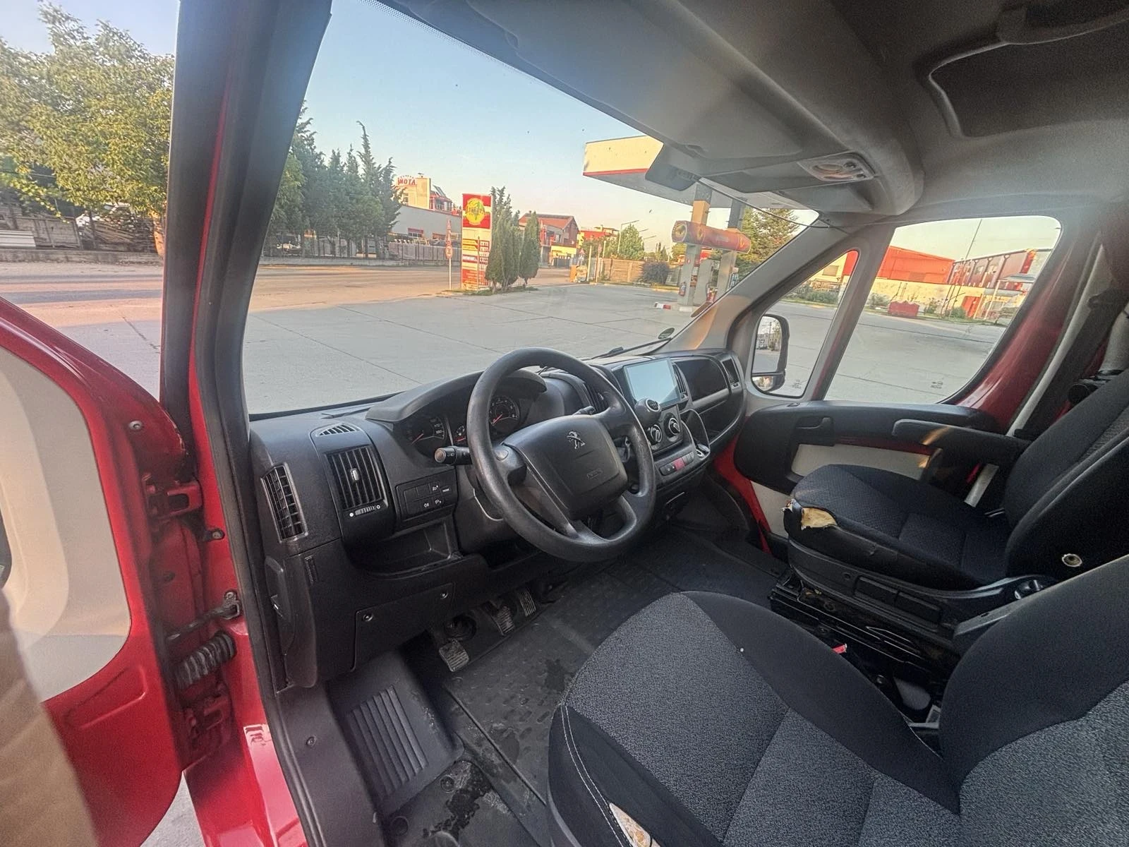 Peugeot Boxer 3.0 175 к.с., снимка 8 - Бусове и автобуси - 55300382