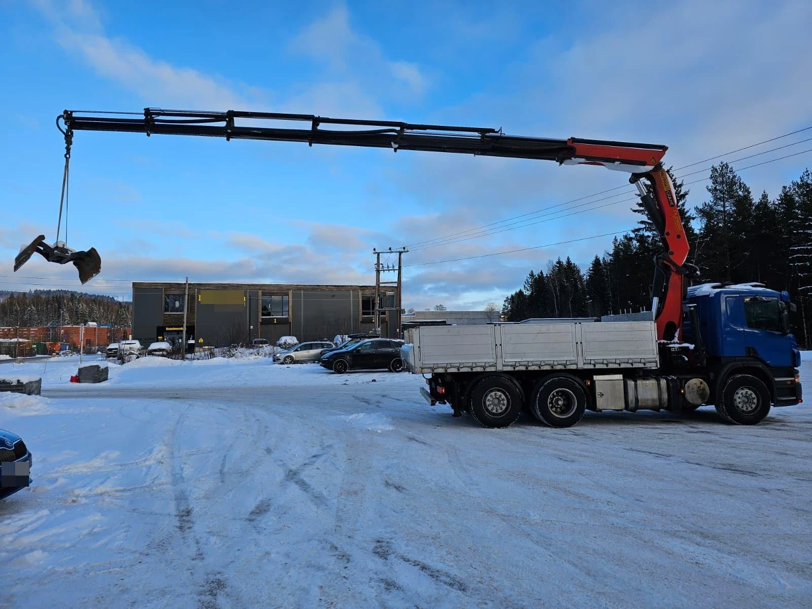 Scania P 420 тристранен самосвал 6x2 + Palfinger 29002 - изображение 7