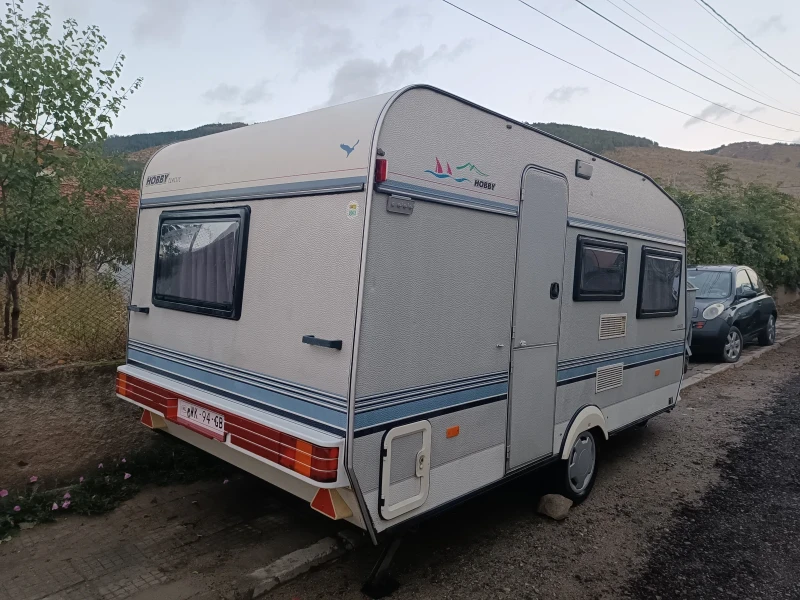 Каравана Hobby, снимка 2 - Каравани и кемпери - 52031298
