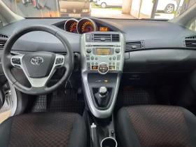 Toyota Verso 1.8 147ps 7места панорама 8 гуми eur5b, снимка 9