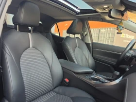 Toyota Camry AWD* ПОДГРЕВ* CARPLAY, снимка 11