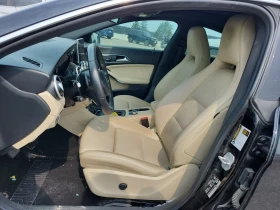 Mercedes-Benz CLA 250  CARFAX / DISTRONIK / 360 / PANORAMA / АВТОКРЕДИТ , снимка 5