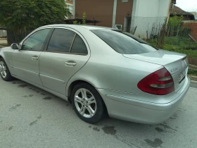 Mercedes-Benz E 220, снимка 2