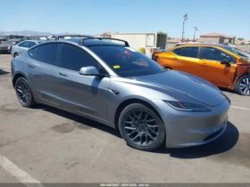 ������ Tesla Model 3