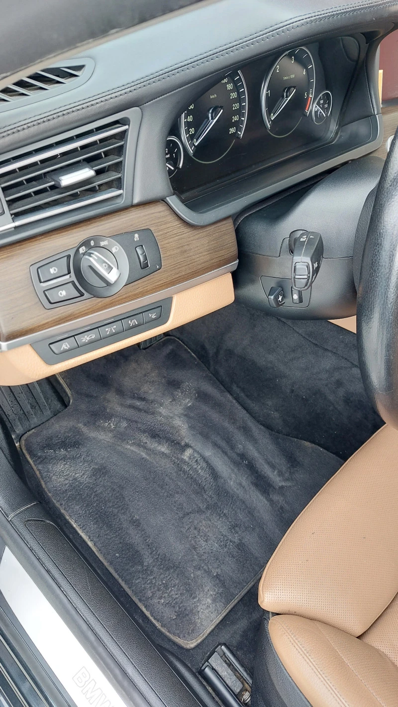 BMW 740 xdrive, снимка 8 - Автомобили и джипове - 46771032