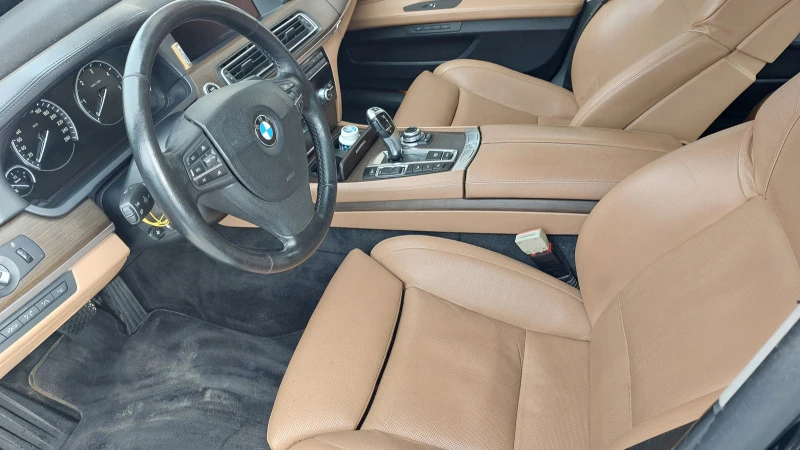 BMW 740 xdrive, снимка 10 - Автомобили и джипове - 46771032