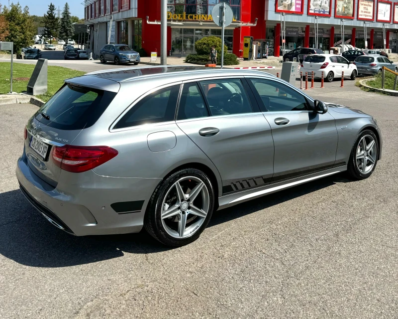 Mercedes-Benz C 220 AMG* PREMUIM* FULL LED* ИЗКЛЮЧИТЕЛНО ЗАПАЗЕНА* , снимка 3 - Автомобили и джипове - 47032283