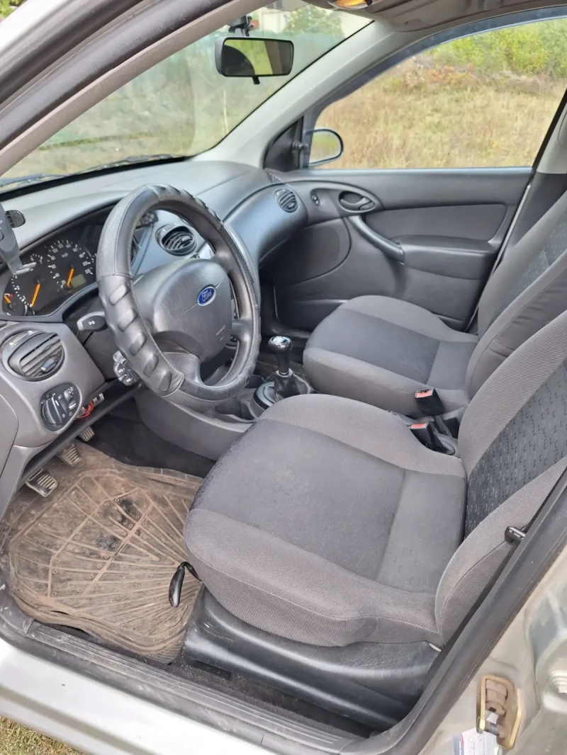 Ford Focus 1.6 газова уредба, снимка 8 - Автомобили и джипове - 47360879