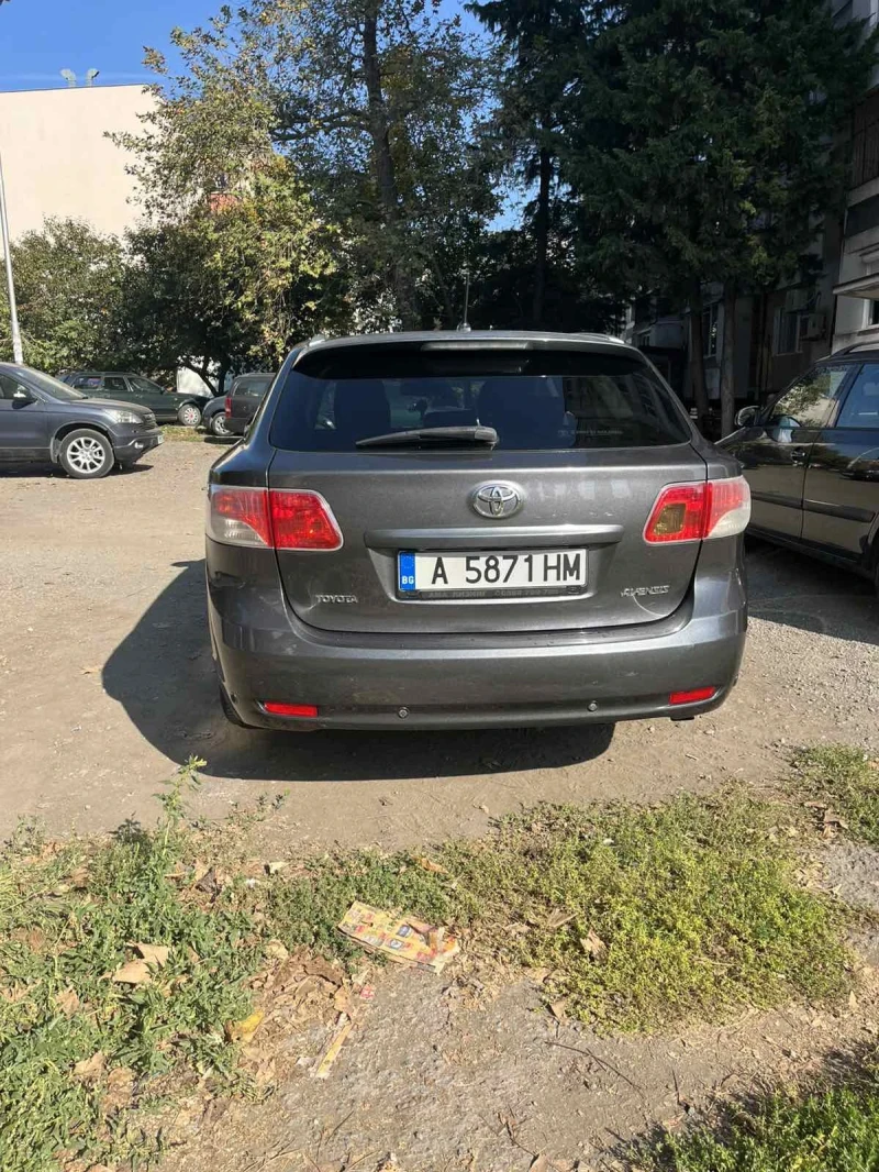 Toyota Avensis 2.2 DCat, снимка 5 - Автомобили и джипове - 47799799