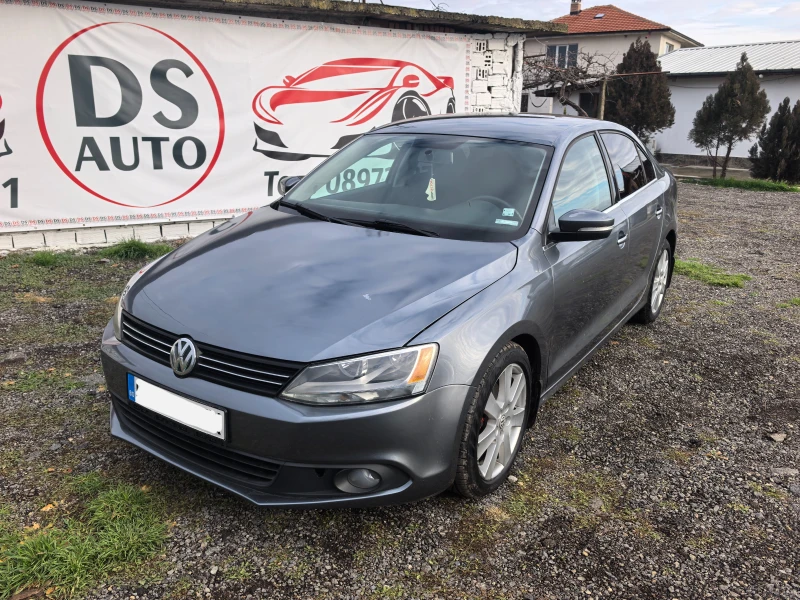 VW Jetta 2.0TDI, снимка 1 - Автомобили и джипове - 48219509