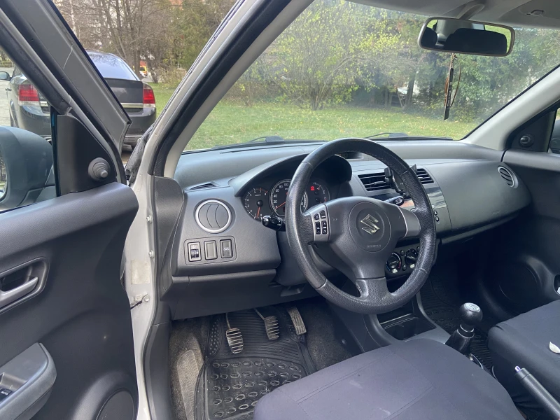 Suzuki Swift, снимка 6 - Автомобили и джипове - 52503908