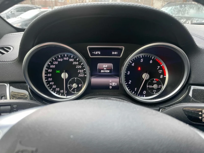 Mercedes-Benz ML 550 * CARFAX * ЦЕНА ДО БГ, снимка 8 - Автомобили и джипове - 52857571