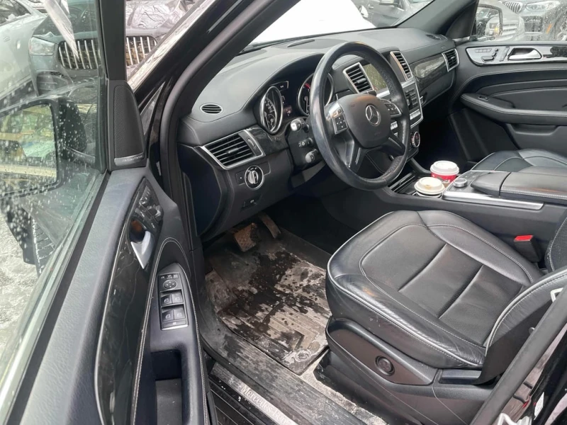 Mercedes-Benz ML 550 * CARFAX * ЦЕНА ДО БГ, снимка 5 - Автомобили и джипове - 52857571