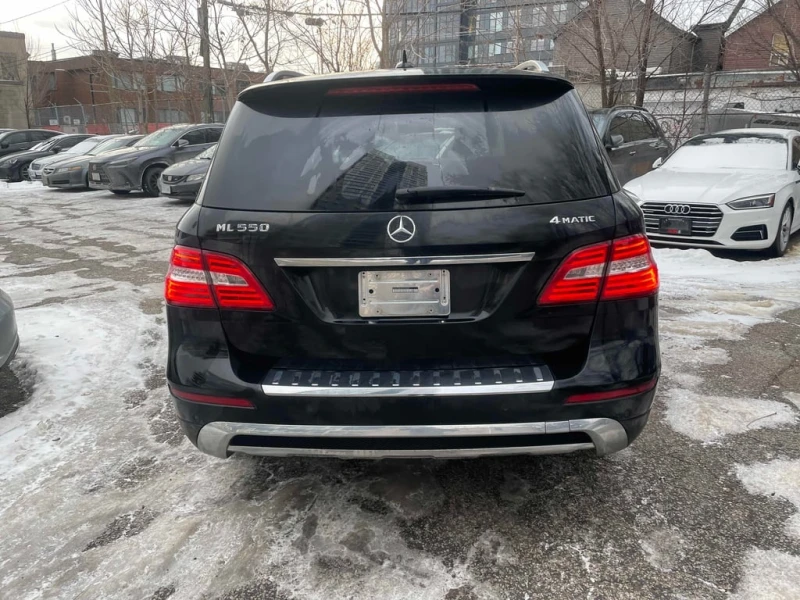 Mercedes-Benz ML 550 * CARFAX * ЦЕНА ДО БГ, снимка 4 - Автомобили и джипове - 52857571