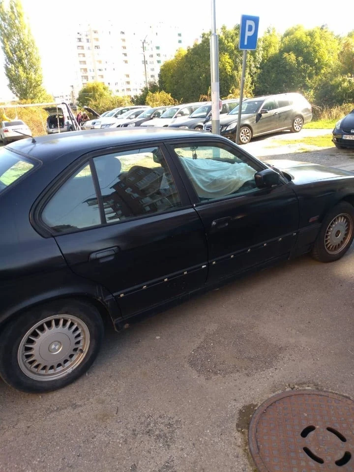 BMW 520 E 34 i, снимка 2 - Автомобили и джипове - 47373577