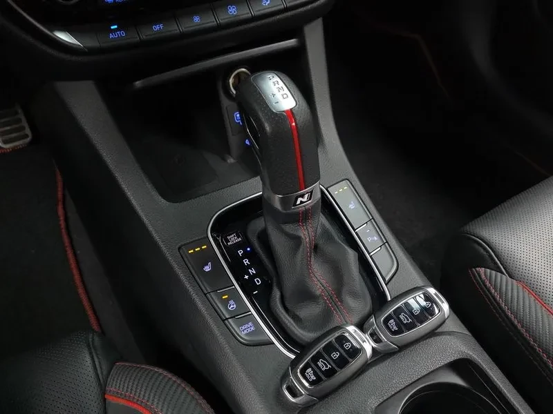 Hyundai I30 1.6 TURBO N LINE, снимка 9 - Автомобили и джипове - 54836719