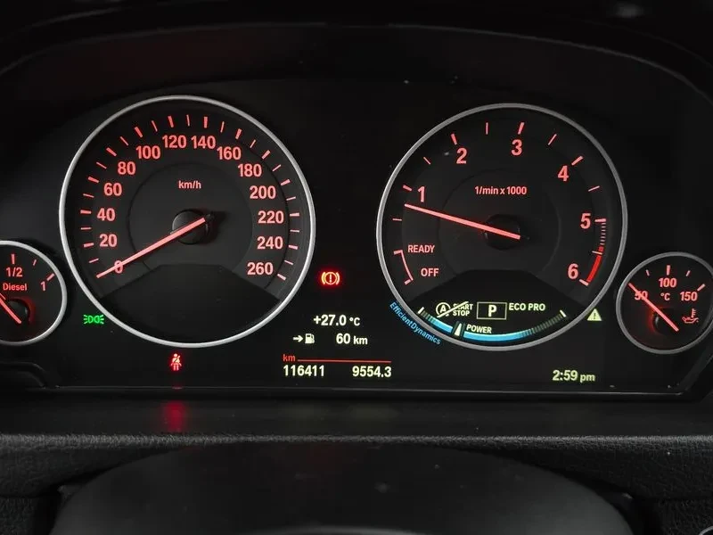 BMW 320 d - САМО 30% АВАНС, снимка 8 - Автомобили и джипове - 56016320