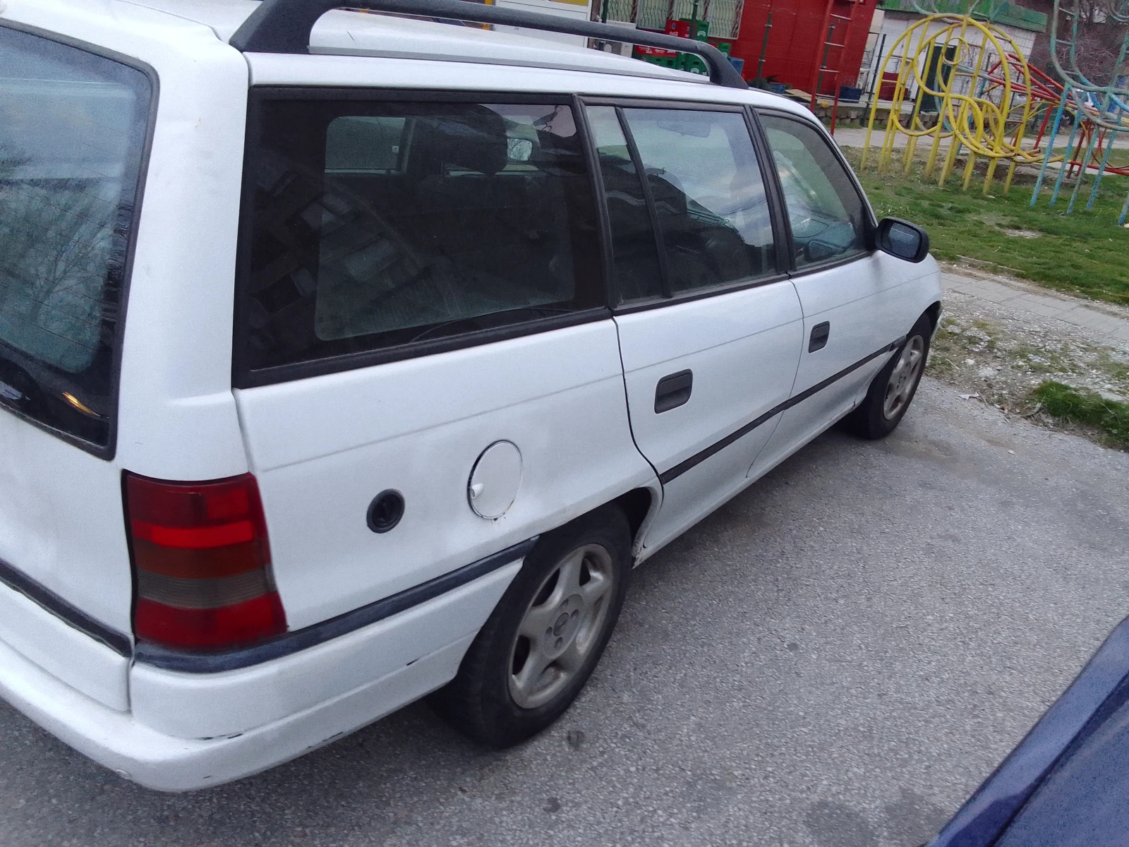 Opel Astra F - изображение 2
