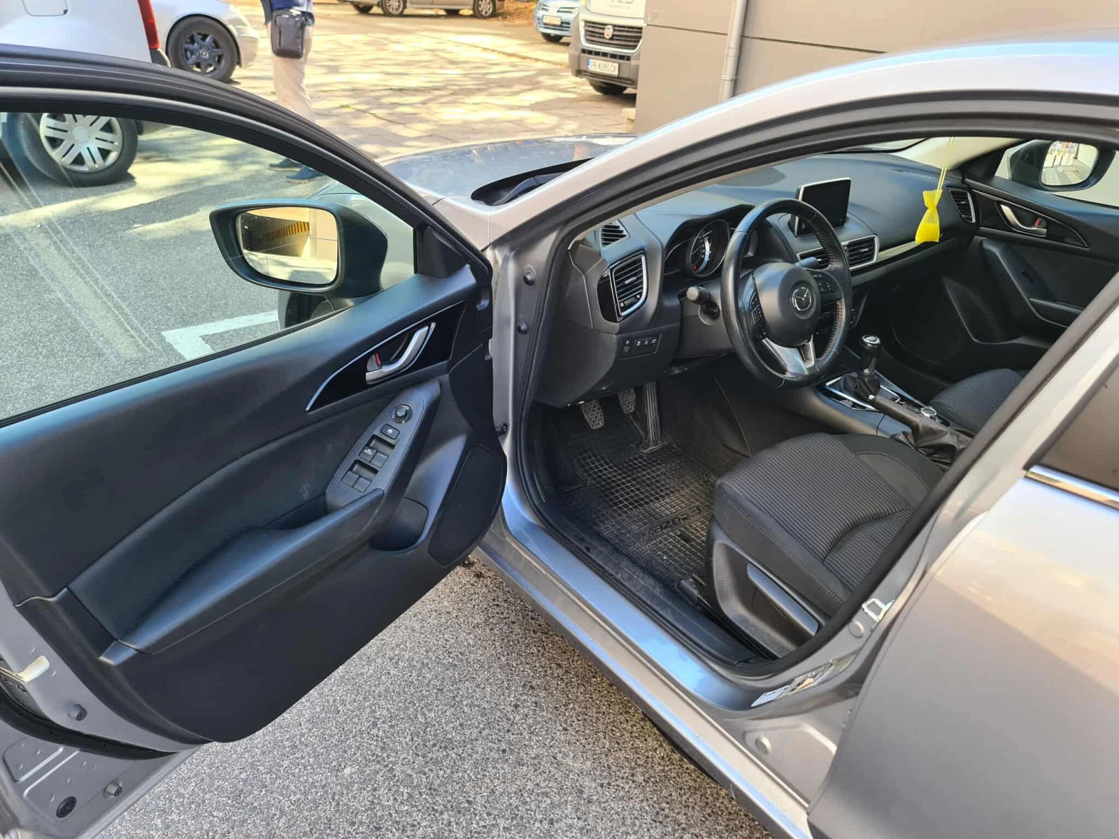 Mazda 3  - изображение 7